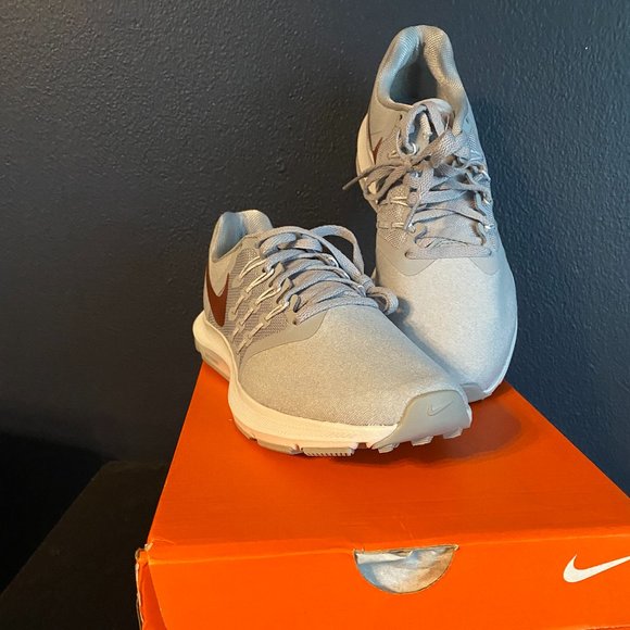 Nike Run Swift Women's Athletic Sneakers size 8.5 - Picture 3 of 7